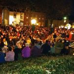 Candlelighting held at Roscoe Village