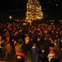 Roscoe announces Candlelighting ceremonies