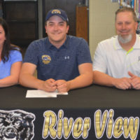 Moore signs with Kent State Tuscarawas