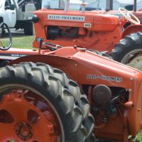 Tractor show features Allis Chalmers