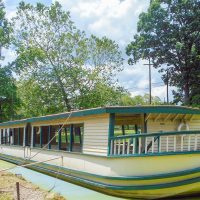 Travel back in time on the canal boat