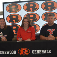 Prater signs with Youngstown State University