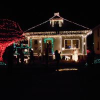 Family helps dad continue 30 year tradition